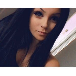 Meet your Posher, Kenzie